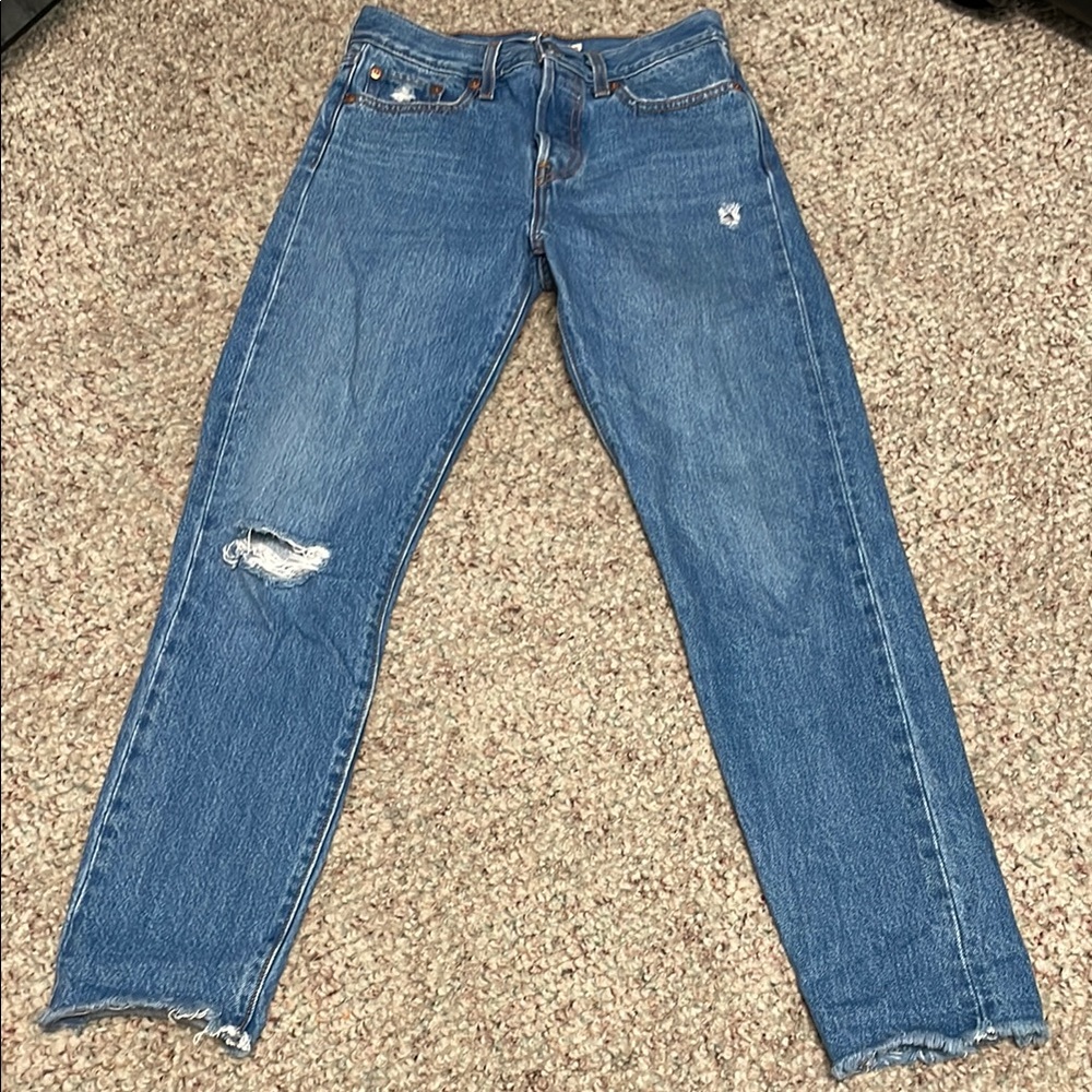 Levi’s Wedgie distressed Blue Jeans